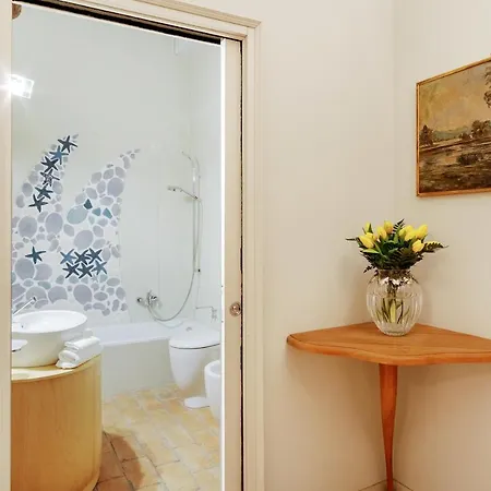 La Dimora Medievale Del Duca * Ferrara