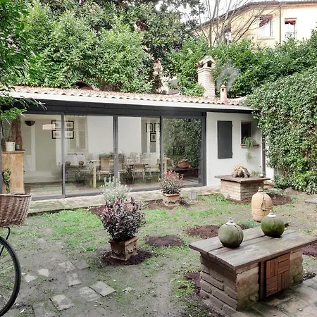 La Dimora Medievale Del Duca 페라라