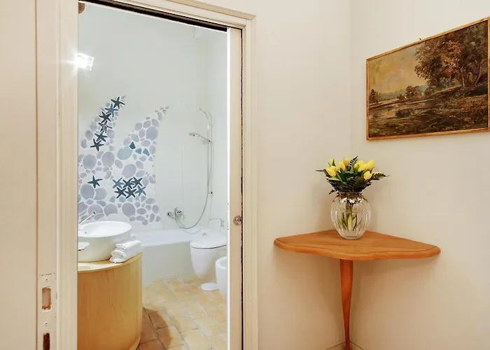 La Dimora Medievale Del Duca * פררה