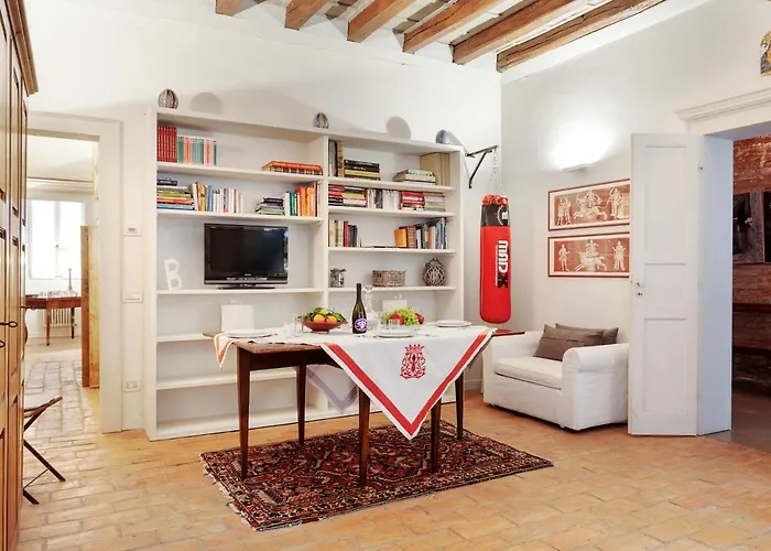 La Dimora Medievale Del Duca 페라라